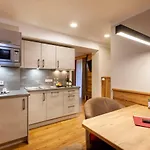 Genusshotel Hohenbogen 3* נויקירשן ביים הייליגן בלוט