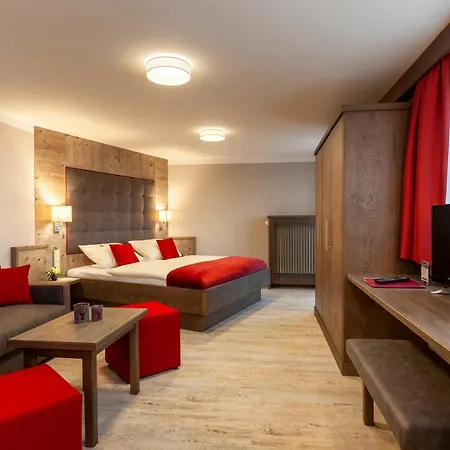 Genusshotel Hohenbogen 3*