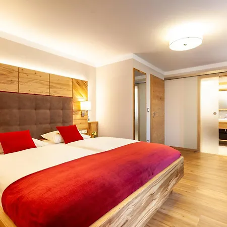 Genusshotel Hohenbogen فندق