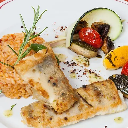 Genusshotel Hohenbogen نيوكيرتشن بيم هيليغين بلوت