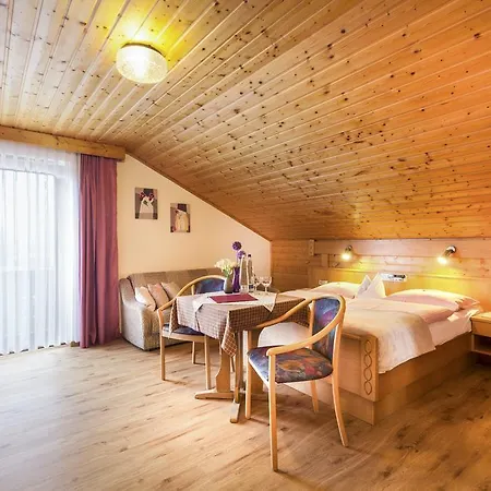 Genusshotel Hohenbogen فندق