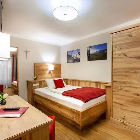 Genusshotel Hohenbogen فندق 3*